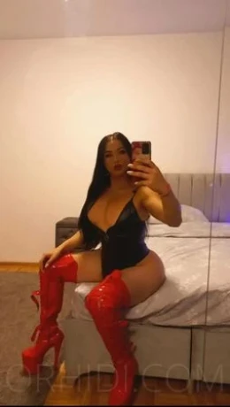 Trans Valeska — 15 / 16