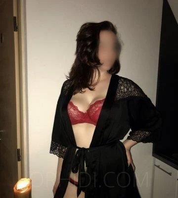 Laura — 4 / 6