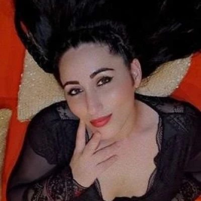 Sisy, Escort, Munich