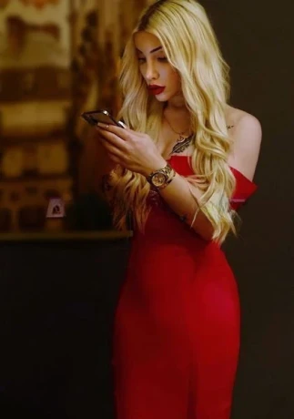 Turkish Queen Melissa — 3 / 12