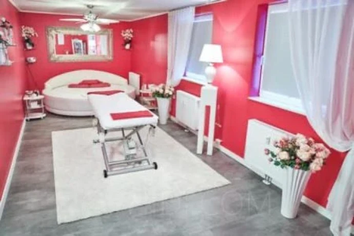 Studio Dornenschloss-das Allround- Service-Studio — 4 / 15