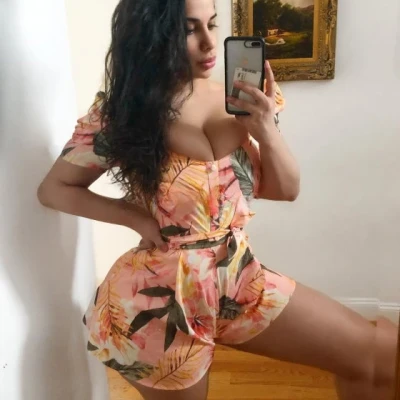 Coralie, Escort, Luxembourg