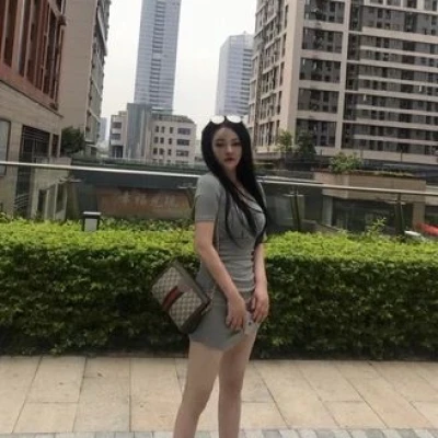 BRANDNEU! LUCY, Escort, Sindelfingen