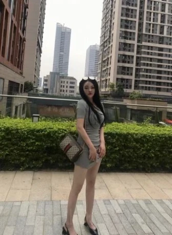 BRANDNEU! LUCY — 1 / 3