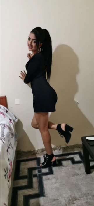 Elissa — 2 / 3