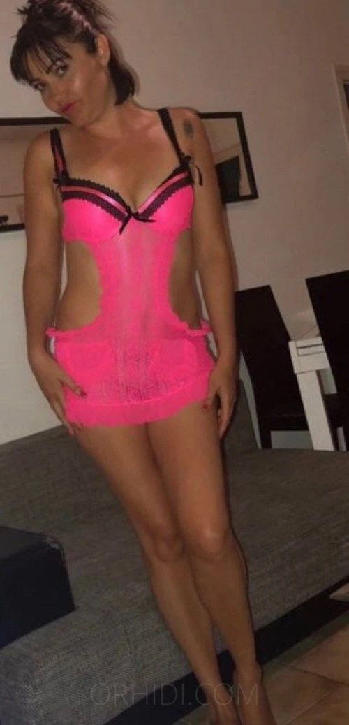 laura, Escort, Nimes