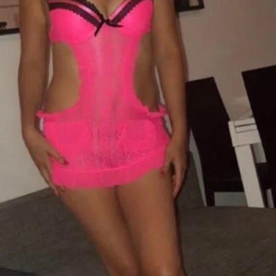 laura, Escort, Nimes