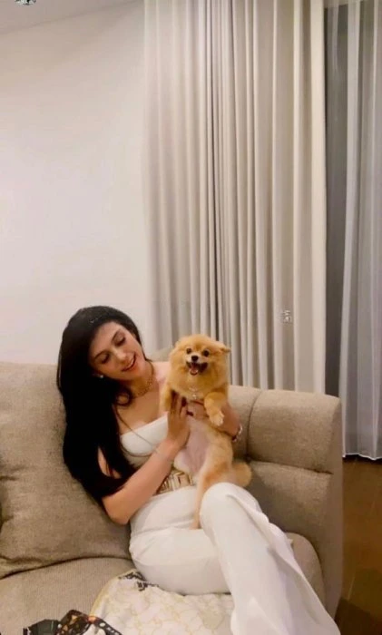 Viona, Escort, Singapore