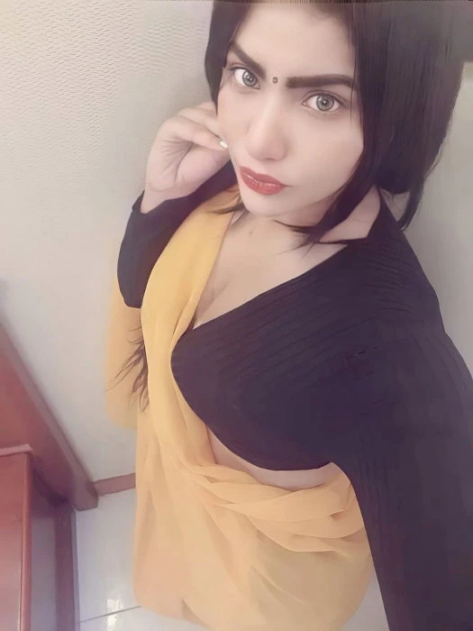 Komal, Escort, Dubai