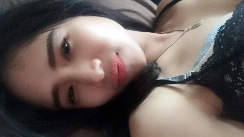 Davina Kirana — 3 / 5