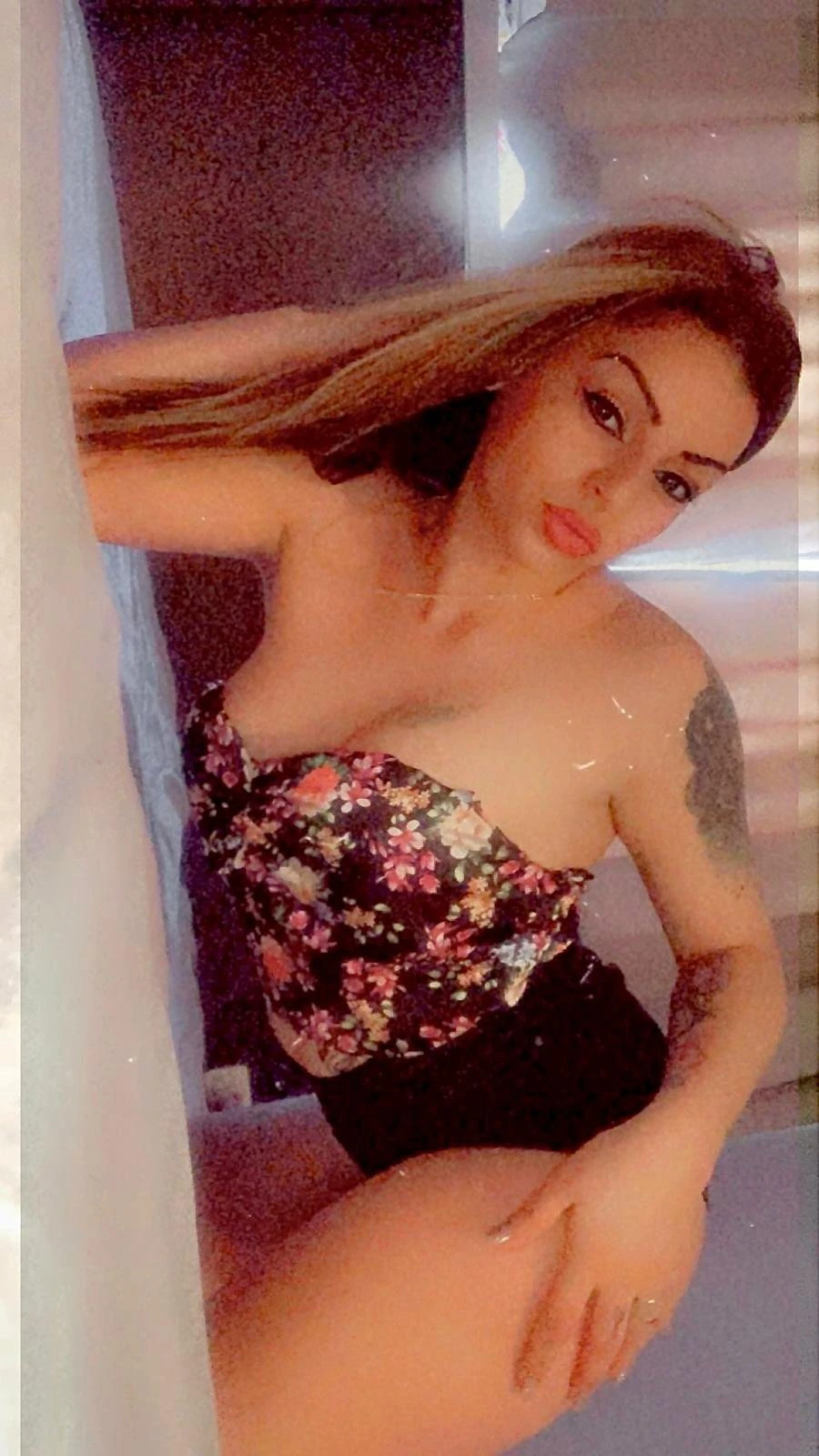 Maya, Escort, Wels
