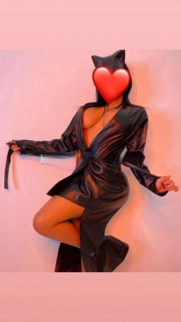 Alessandra — 3 / 5