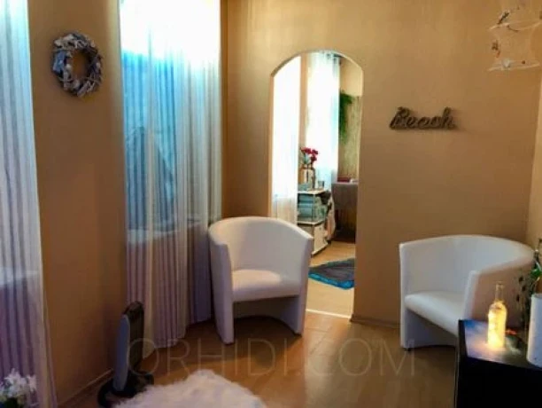 TRAUM & ZEIT MASSAGE — 2 / 14