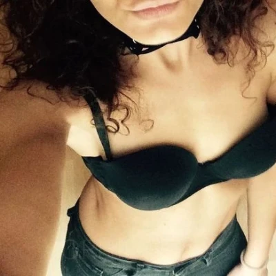 Adriana, Escort, Dusseldorf