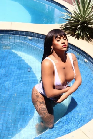 Maira Brazilian TS — 9 / 12