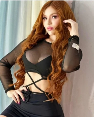 Sophia Martinelli — 1 / 5