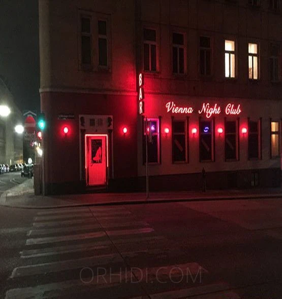 889828, Escort, Vienna
