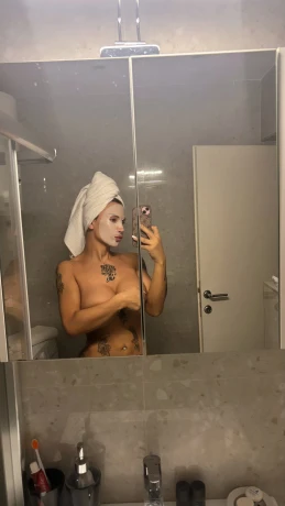 KAYLA KESKEN — 2 / 11