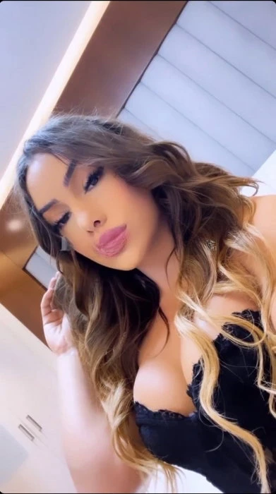 Kristal, Escort, Lisbon
