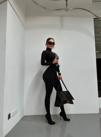 Kristina — 3 / 14