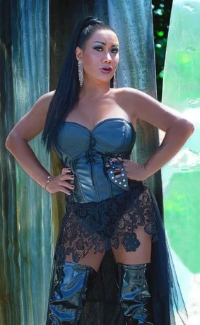 Trans Yaris — 4 / 6