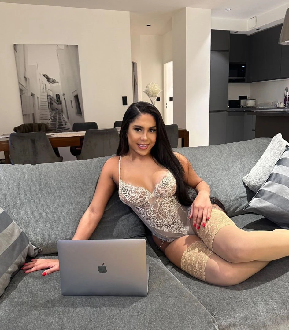 Amanda Lee, Escort, Dijon