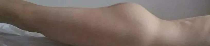 Verlegen Man Zoekt Lieve Vrouw — 3 / 19