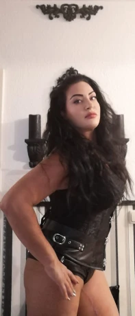 Lady Aradia — 13 / 20