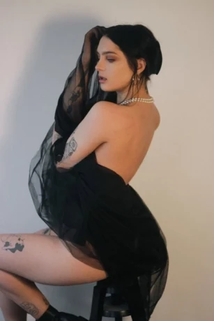 Coco La Cuntra — 4 / 12