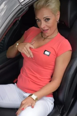 Laura Österreich — 3 / 18