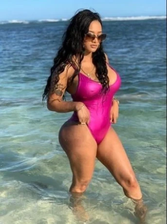 Paola aus Brasilien — 6 / 8