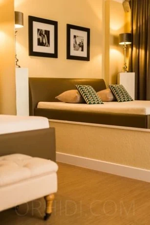 Lana a.d.Ukraine 6******b. Täubchen — 7 / 12