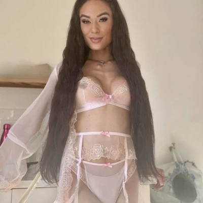 Katharina Byonda, Escort, Lyon