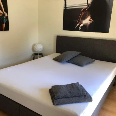 Jobangebot, Escort, Othmarsingen