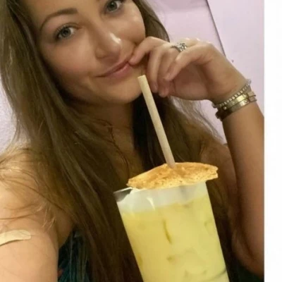 Noreen, Escort, Belleville