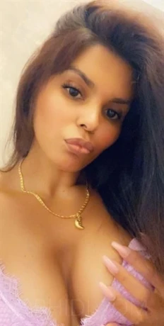TS Bruna Cornelsen 100% Perfekter Körper — 8 / 24