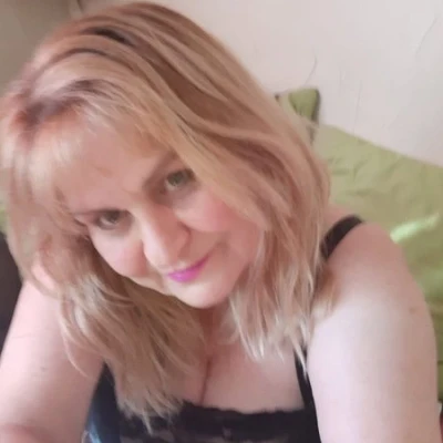 Vollbusige Kathy, Escort, Leer