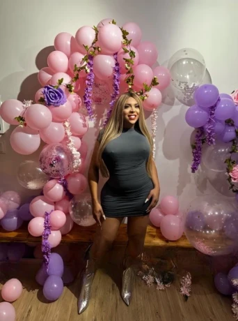 Karol Victoria — 8 / 13