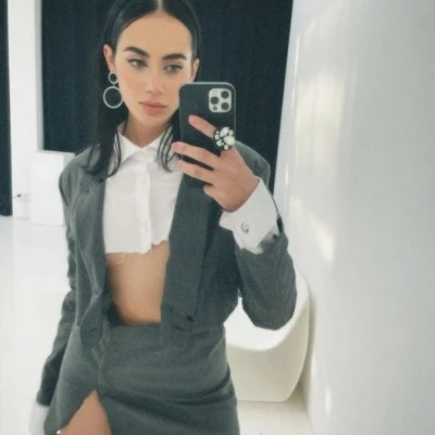 Zelda, Escort, Paris