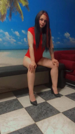 Ariana 19 Hot Top — 1 / 6
