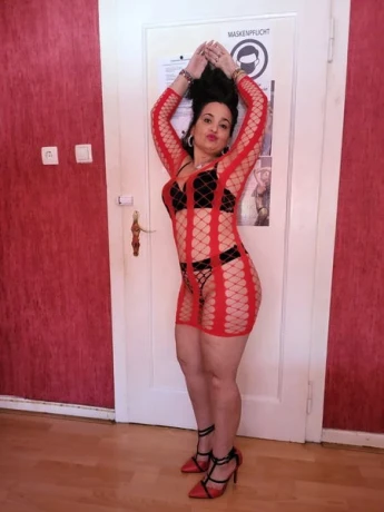 Veronica Ganz Neu — 1 / 5