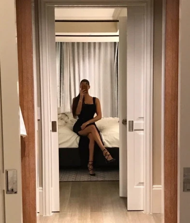 Nina Rose — 4 / 10