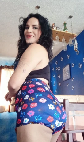 Lola Amanda Amaya — 2 / 10