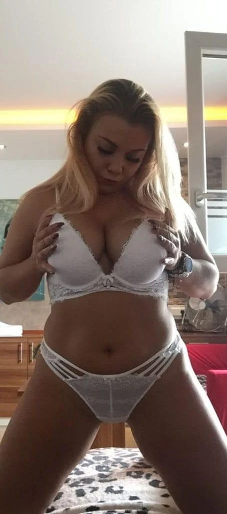 Blondesluder — 3 / 9