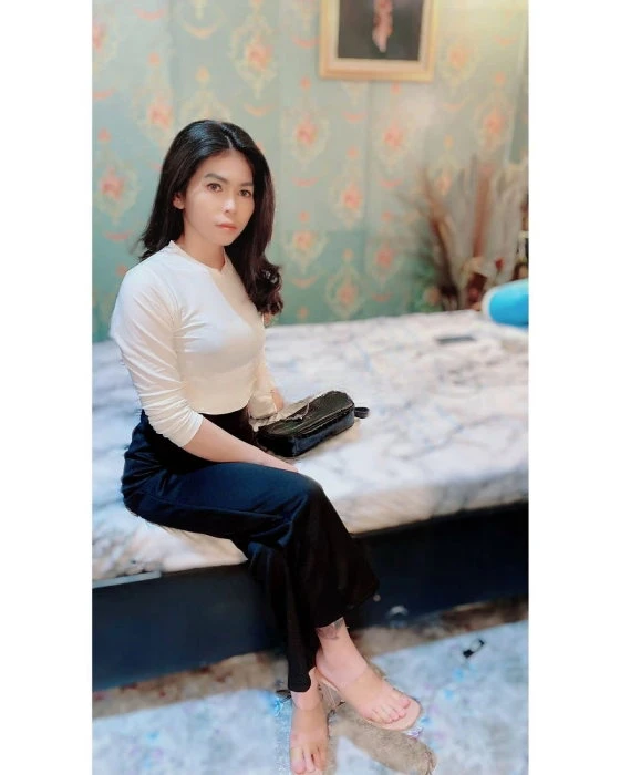 Adinda, Escort, Medan