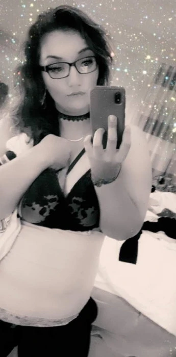 Natalie — 2 / 3