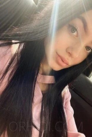 Jeanie — 3 / 4