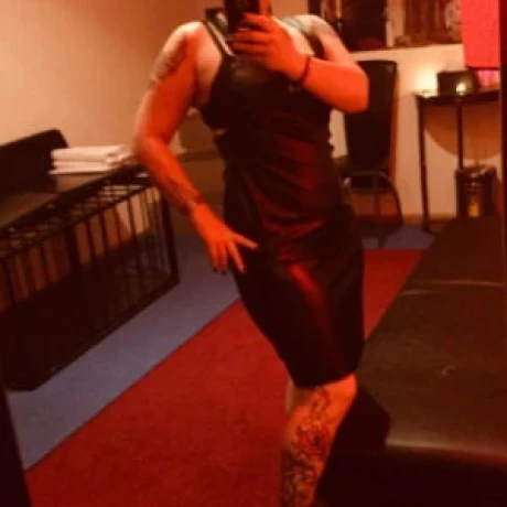 Madam Viva — 3 / 5
