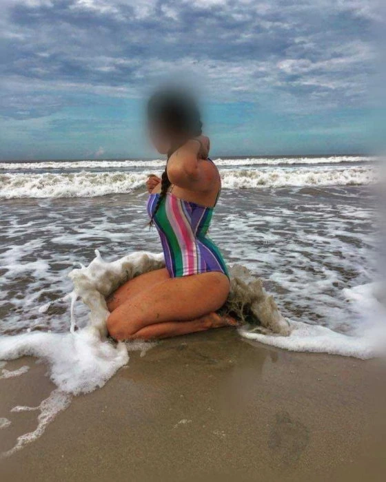 Abril, Escort, Puebla