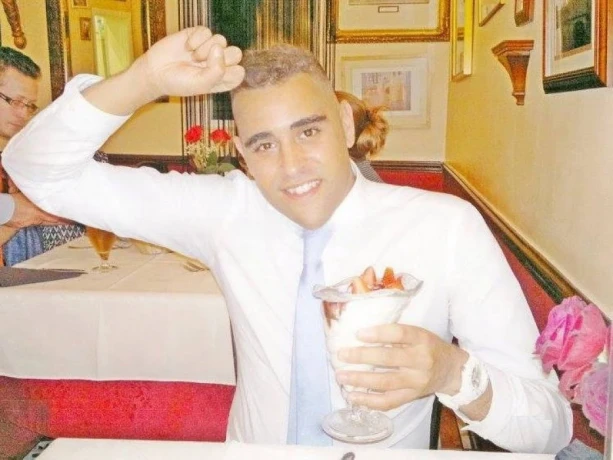 Dale Bradford — 7 / 12